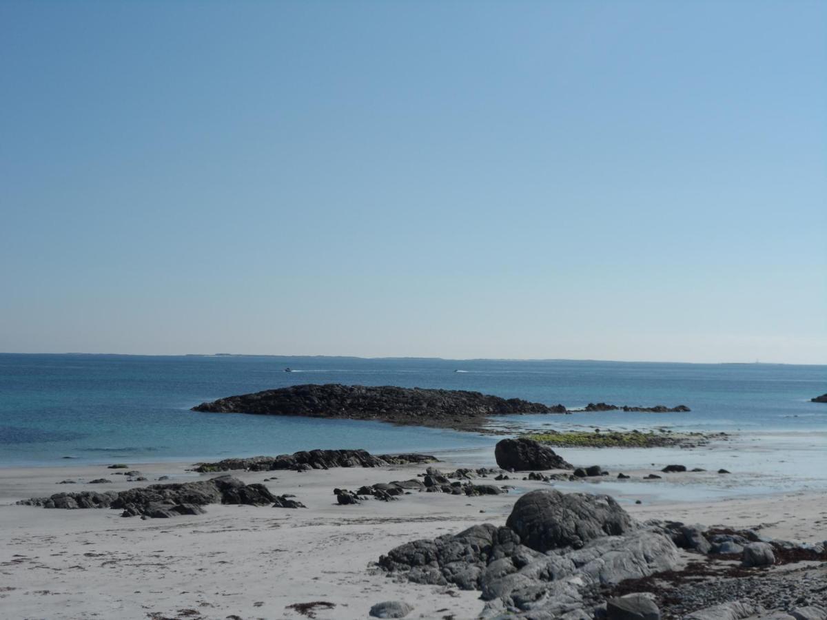 Swan View Lodge - North Uist Lochmaddy Exterior foto